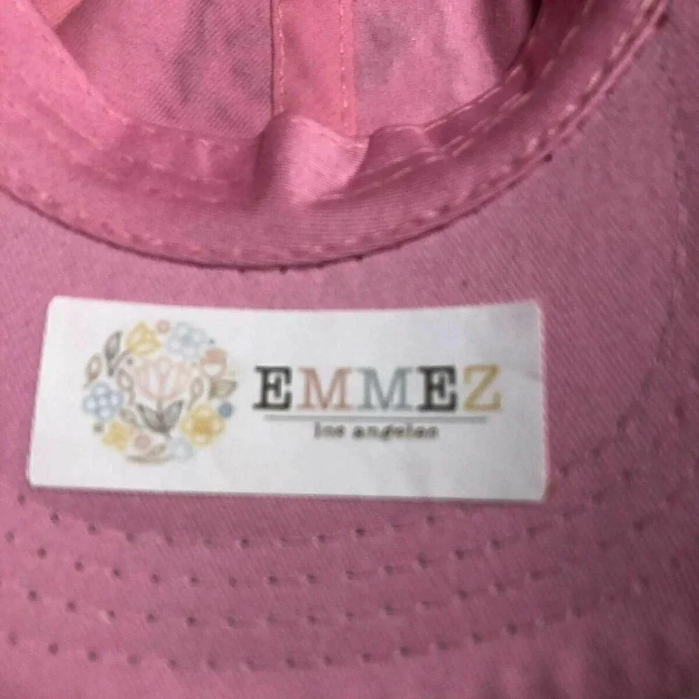 🛒 $6 -EMMEZ Los Angeles  Julie Browns Botique 